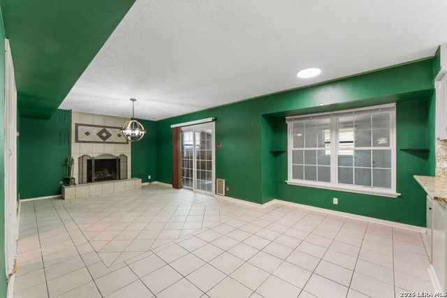 4906 El Gusto, San Antonio, TX 78233