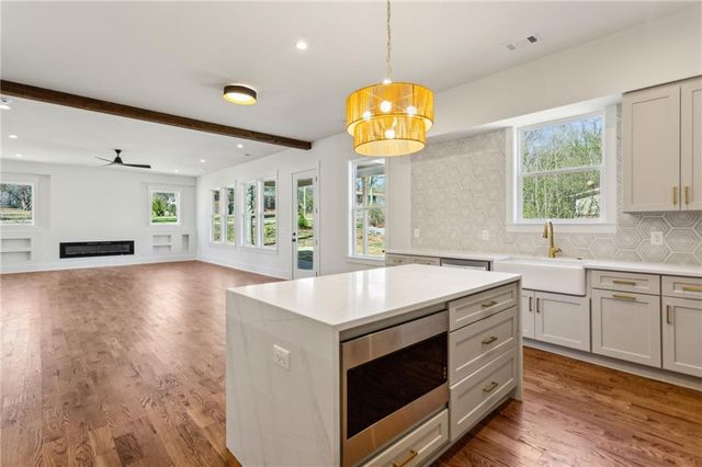 482 Majestic Oaks Place, Smyrna, GA 30082