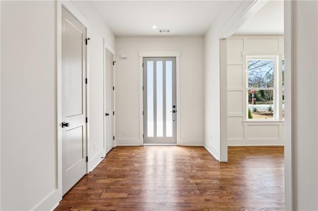 482 Majestic Oaks Place, Smyrna, GA 30082