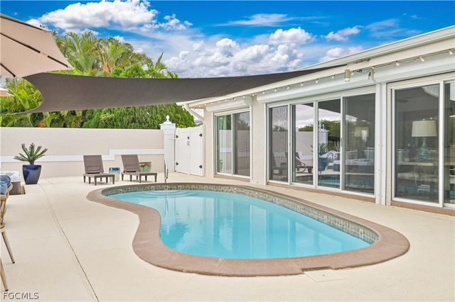 4322 Harbour LN, North Fort Myers, FL 33903