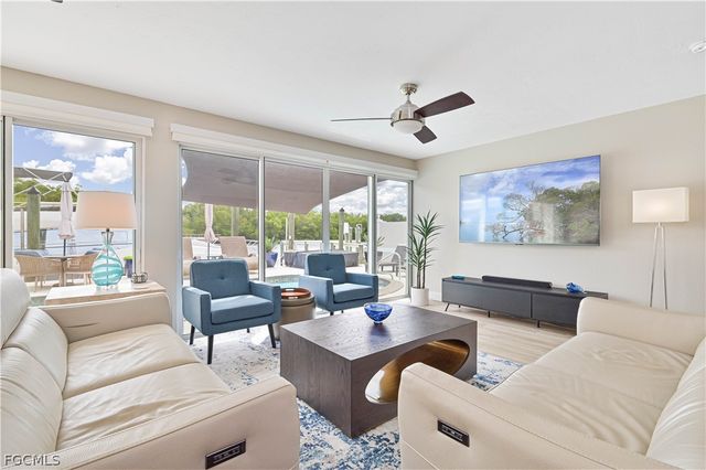 4322 Harbour LN, North Fort Myers, FL 33903