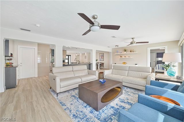 4322 Harbour LN, North Fort Myers, FL 33903