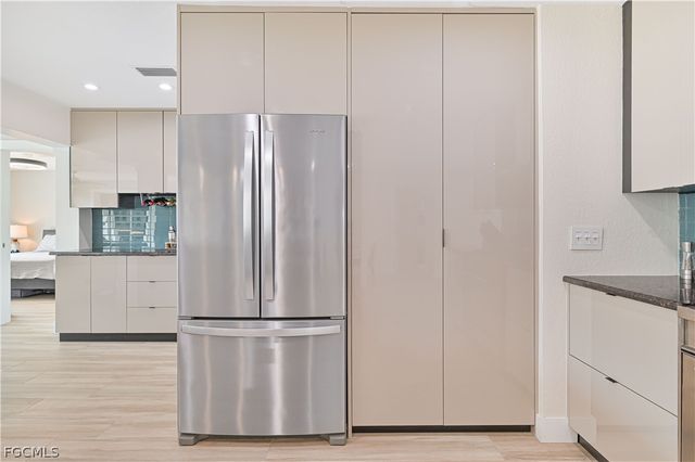 4322 Harbour LN, North Fort Myers, FL 33903