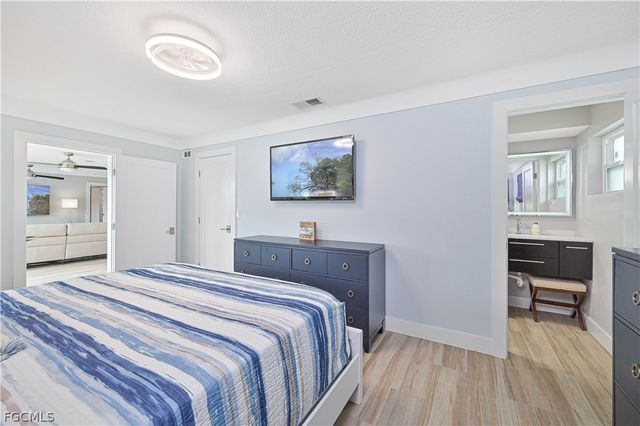 4322 Harbour LN, North Fort Myers, FL 33903