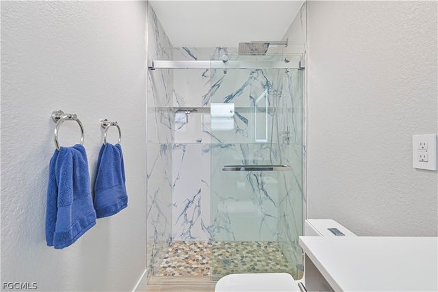 4322 Harbour LN, North Fort Myers, FL 33903