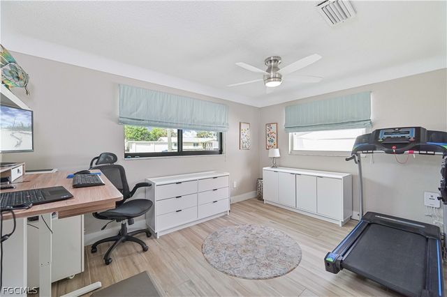 4322 Harbour LN, North Fort Myers, FL 33903