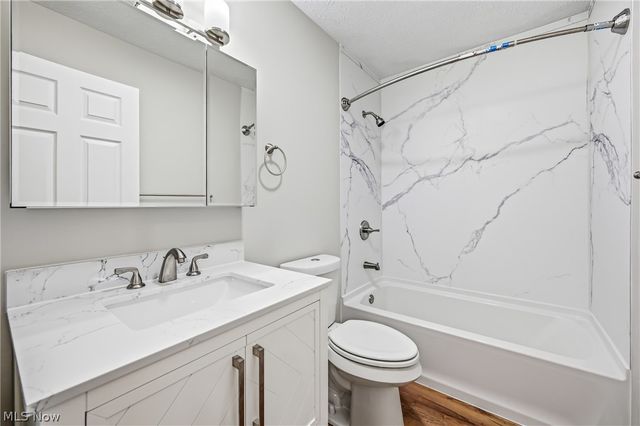 44129 Columbiana Waterford Road, Columbiana, OH 44408