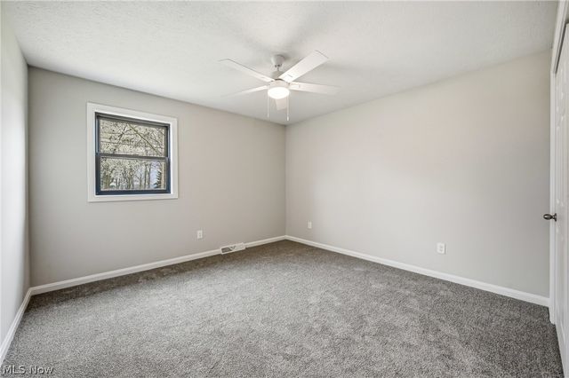 44129 Columbiana Waterford Road, Columbiana, OH 44408