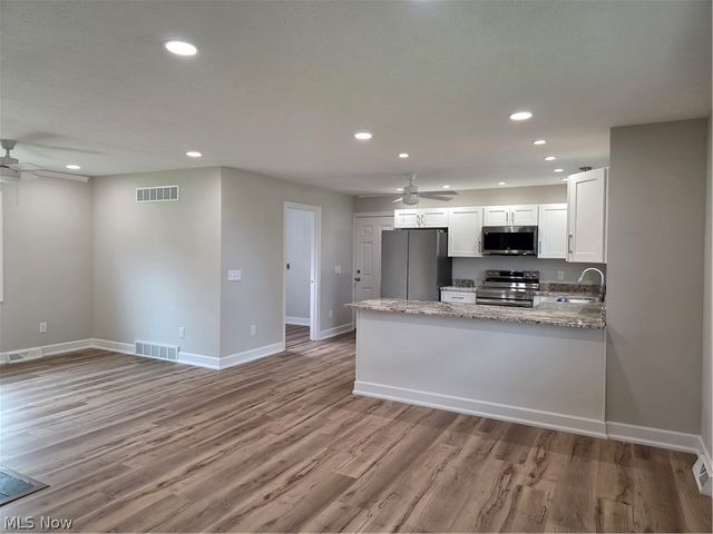 44129 Columbiana Waterford Road, Columbiana, OH 44408