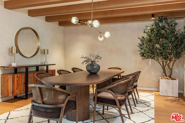 365 Norcroft Avenue, Los Angeles, CA 90024