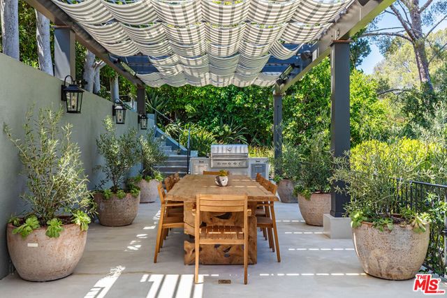 365 Norcroft Avenue, Los Angeles, CA 90024