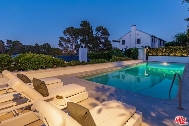 365 Norcroft Avenue, Los Angeles, CA 90024