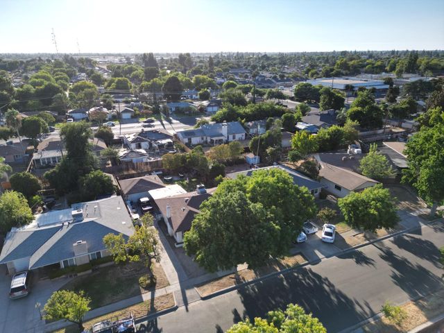 3653 N Hulbert Avenue, Fresno, CA 93705