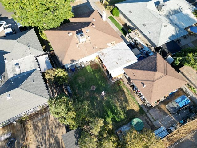 3653 N Hulbert Avenue, Fresno, CA 93705