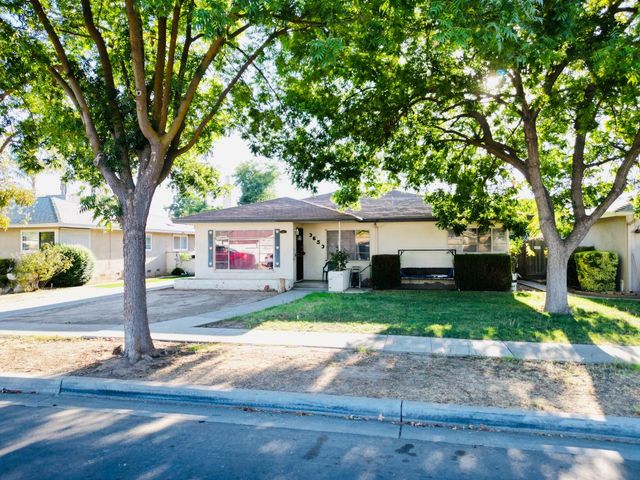 3653 N Hulbert Avenue, Fresno, CA 93705