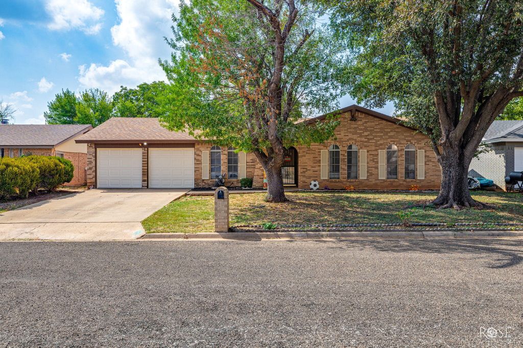 Image 1 of property listing at 3929 Millbrook Drive, San Angelo, TX 76904