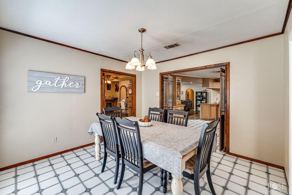 Image 16 of property listing at 3929 Millbrook Drive, San Angelo, TX 76904