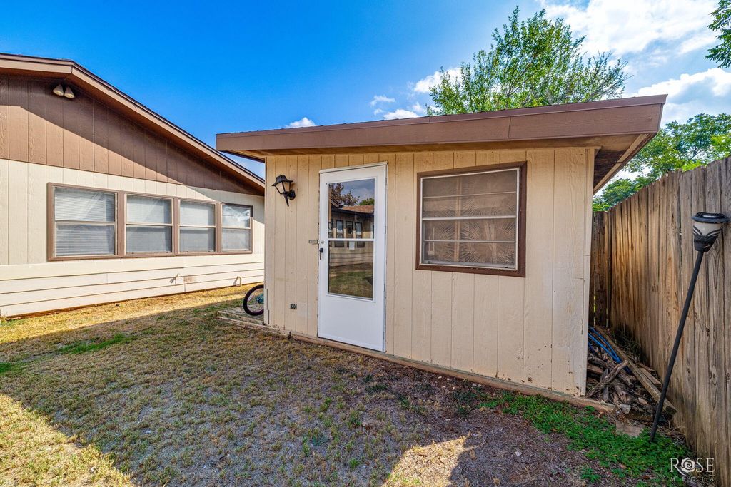 Image 37 of property listing at 3929 Millbrook Drive, San Angelo, TX 76904