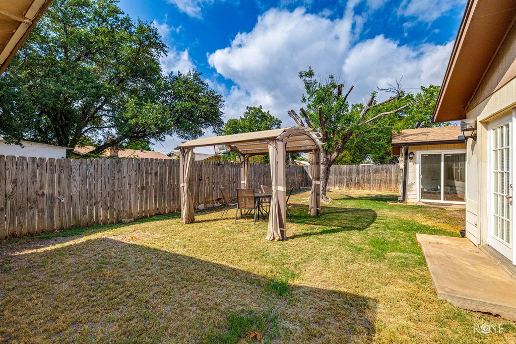 Image 38 of property listing at 3929 Millbrook Drive, San Angelo, TX 76904