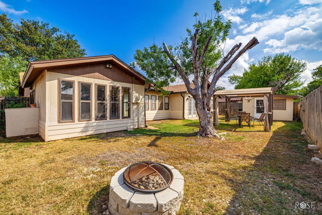 Image 39 of property listing at 3929 Millbrook Drive, San Angelo, TX 76904