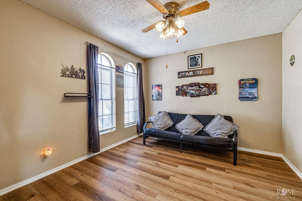 Image 4 of property listing at 3929 Millbrook Drive, San Angelo, TX 76904
