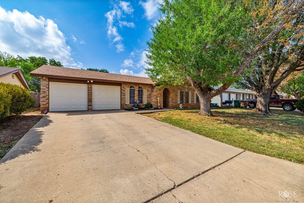 Image 41 of property listing at 3929 Millbrook Drive, San Angelo, TX 76904