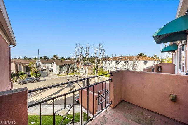 409 Utica D36, Huntington Beach, CA 92648