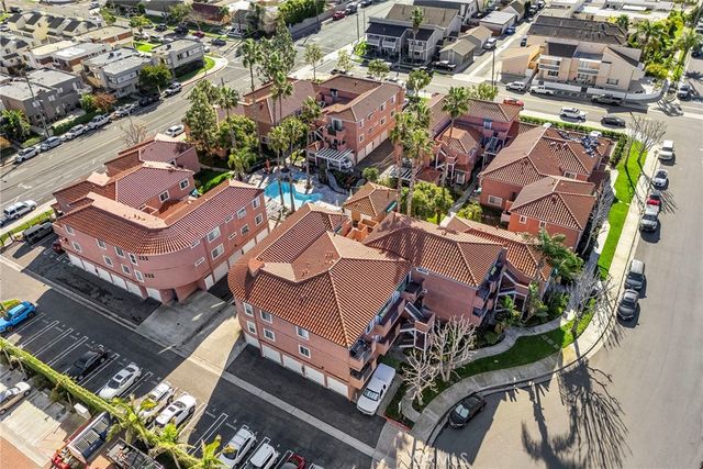 409 Utica D36, Huntington Beach, CA 92648