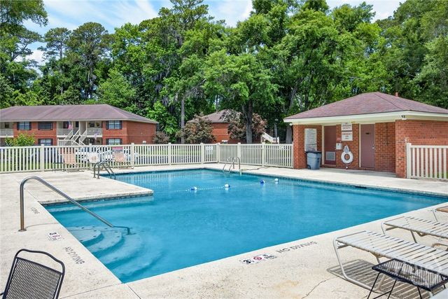 73 Colony Park Drive, Savannah, GA 31406