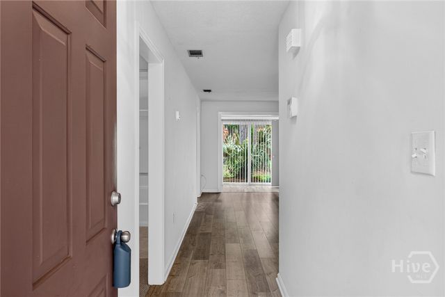 73 Colony Park Drive, Savannah, GA 31406