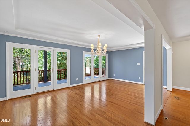 821 Lake Boone Trail, Raleigh, NC 27607