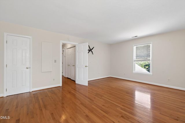 821 Lake Boone Trail, Raleigh, NC 27607