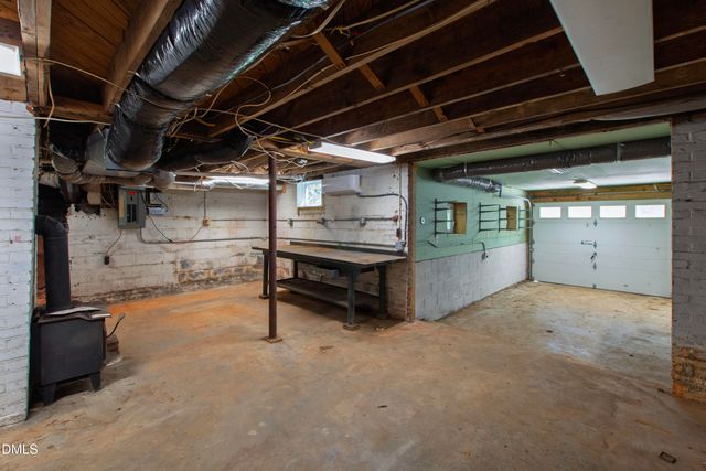 821 Lake Boone Trail, Raleigh, NC 27607