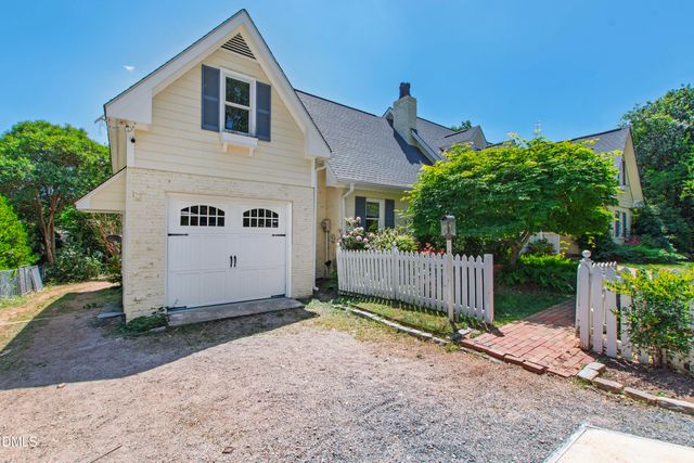 821 Lake Boone Trail, Raleigh, NC 27607