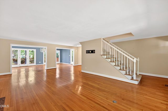 821 Lake Boone Trail, Raleigh, NC 27607