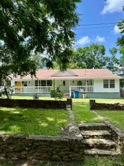 113 W Paschal, Troup, TX 75789