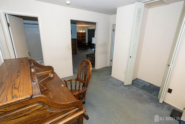 15 Hearthstone Drive, Edison, NJ 08820