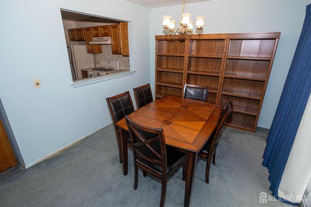 15 Hearthstone Drive, Edison, NJ 08820