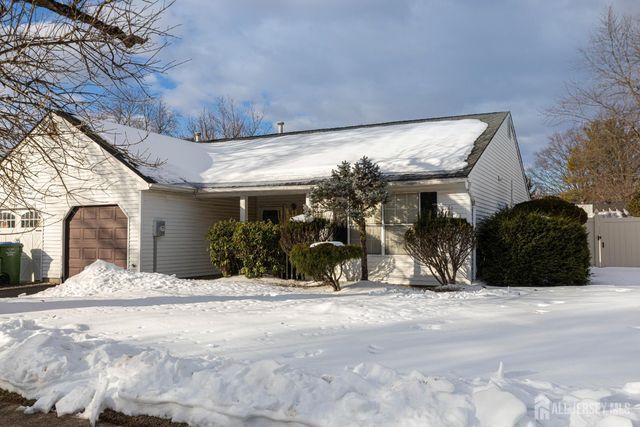 15 Hearthstone Drive, Edison, NJ 08820