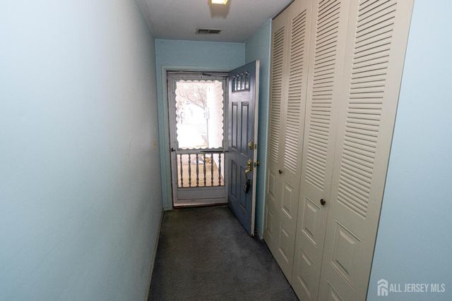 15 Hearthstone Drive, Edison, NJ 08820