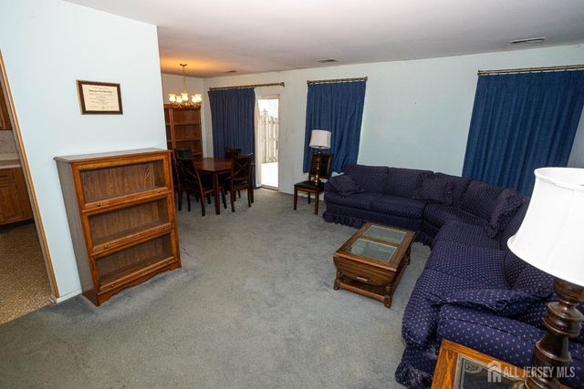 15 Hearthstone Drive, Edison, NJ 08820