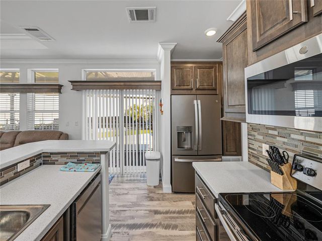 8909 SOUTHSHORE COURT, Polk City, FL 33868