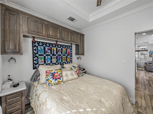 8909 SOUTHSHORE COURT, Polk City, FL 33868