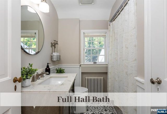 445 Fairfield Avenue, Ridgewood, NJ 07450