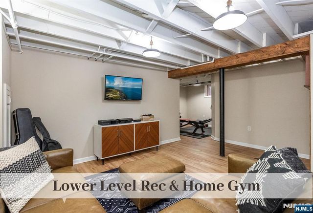 445 Fairfield Avenue, Ridgewood, NJ 07450