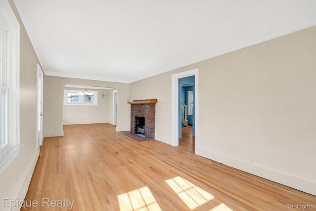 3363 Meinrad Drive, Waterford Charter Township, MI 48329