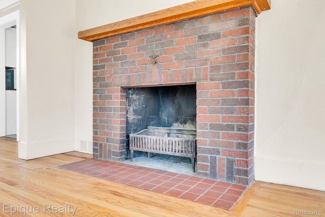 3363 Meinrad Drive, Waterford Charter Township, MI 48329