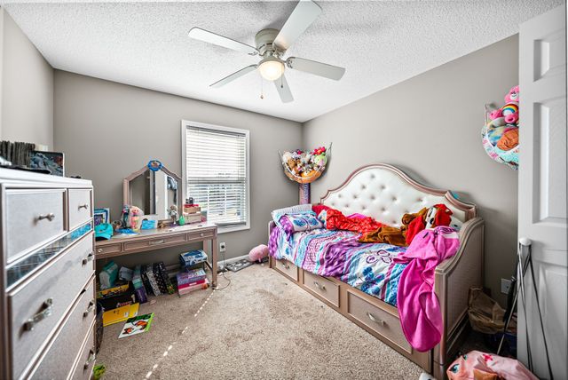 3443 Queensbury Rd, Clarksville, TN 37042