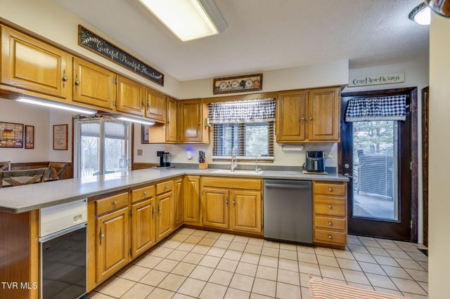 309 Armstrong Drive, Church Hill, TN 37642