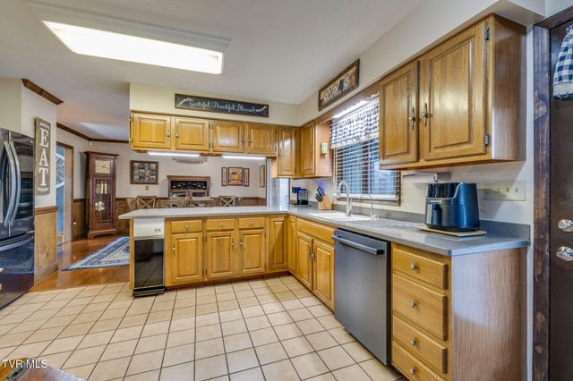 309 Armstrong Drive, Church Hill, TN 37642